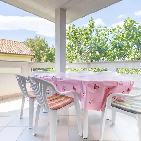 Antica With A Balcony Gæstehus Baška